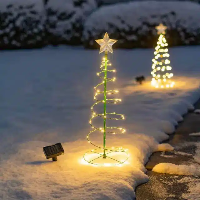 Solarna LED Jelka za dvorište